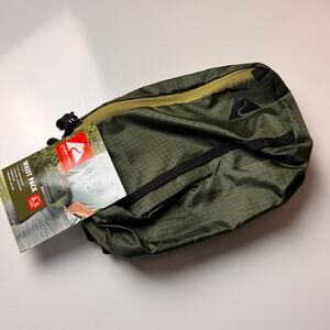 Ozark Trail Outdoors Durable Lightweight Green Waist Pack New With Tag